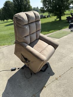 Electronic Lift Chair