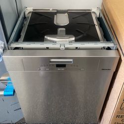 New Miele 24” Wide Built In Dishwasher