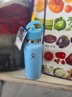 $45 New Nordstrom Hydro Flask Insulated Water Bottle with Straw Lid