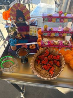Día de muertos ofrendas mexicanas! Se vende la madera y accesorios!