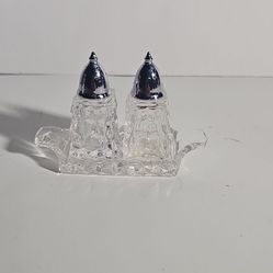 Crystal Glass Salt and Pepper Shaker Set with Tray