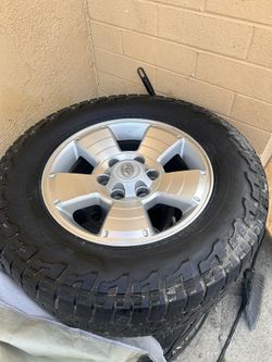 Wheel And Rims Toyota Tundra Or Tacoma