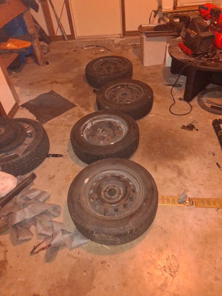 4 165/65 R 15