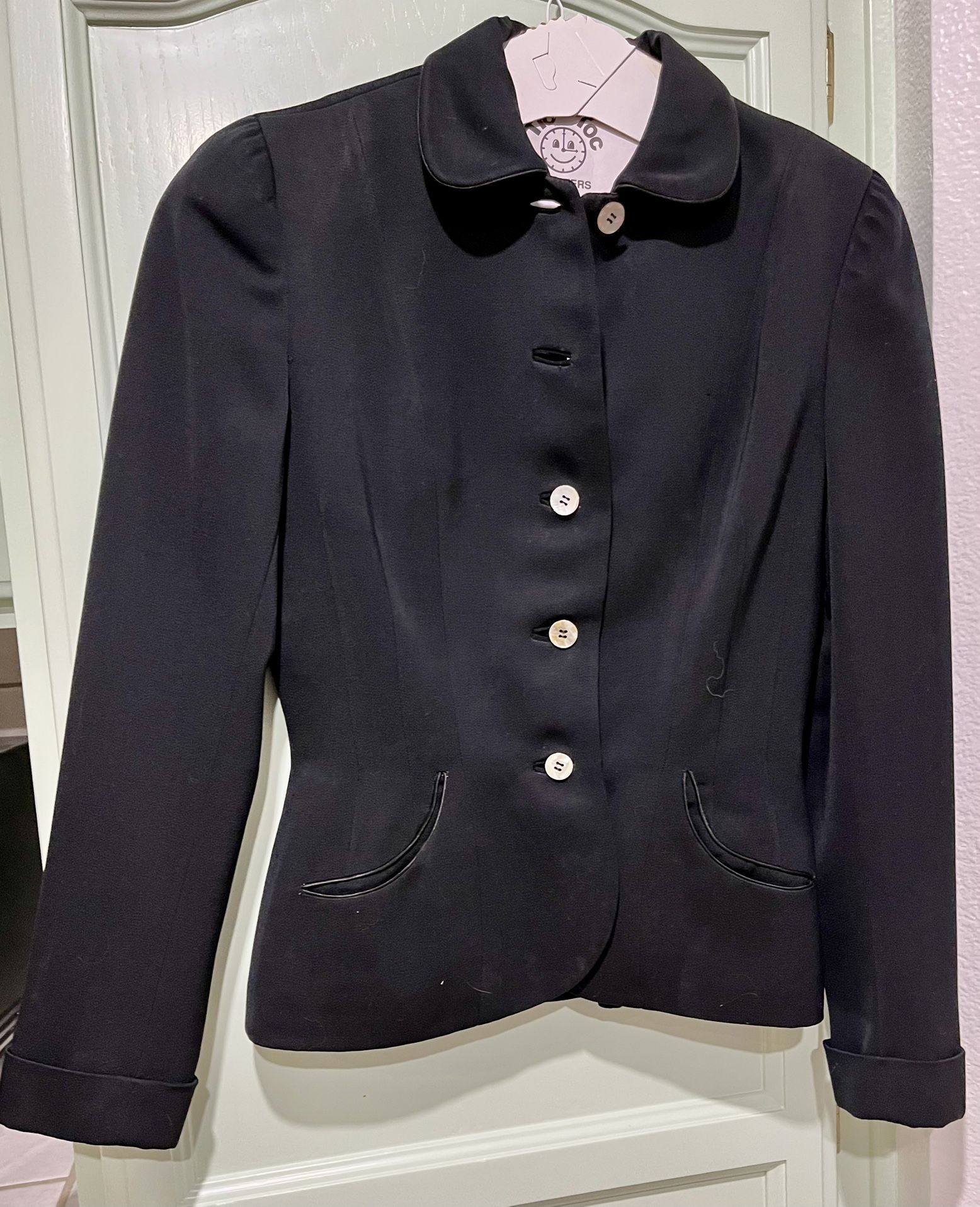 VINTAGE - FITTED PEPLUM CUT JACKET - EXCELLENT CONDITION! 