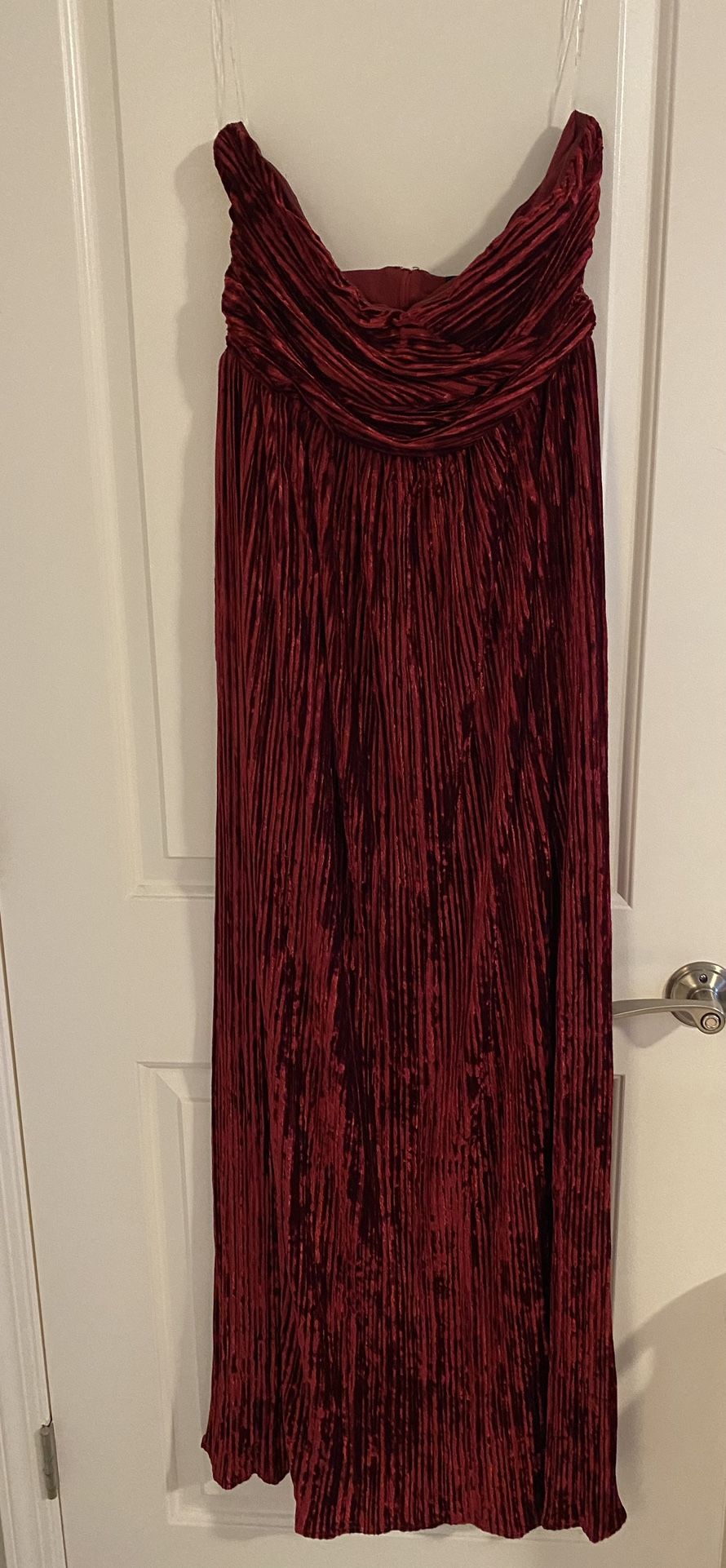 BRAND NEW Fashion Nova Velvety Red Cocktail Dress