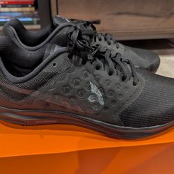 Nike Men's Downshifter 7 Size 10.5