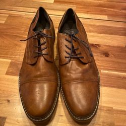 Dress shoes, size 13 restoration like new
