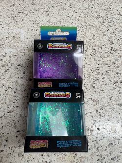 Squishy glitter cubes