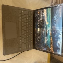 Microsoft Surface Laptop 