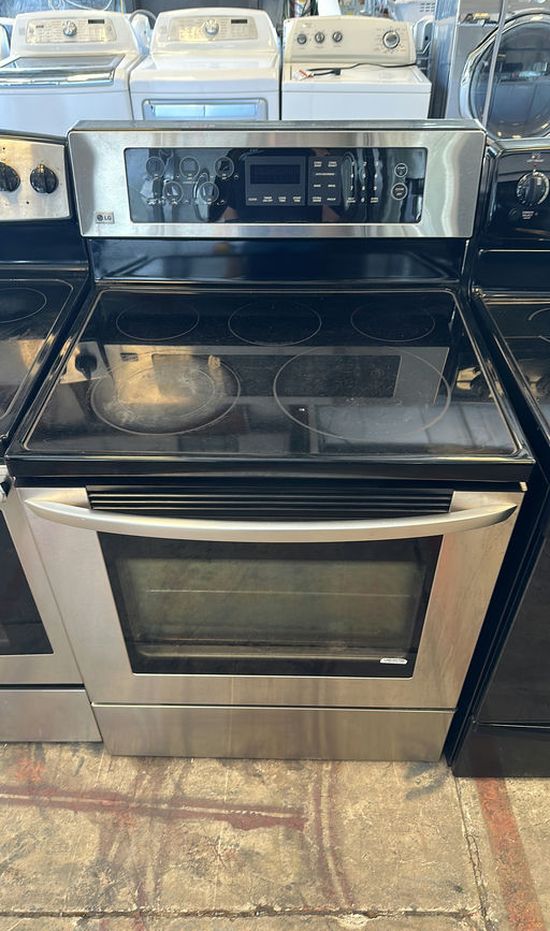 Stainless LG Electric Range with Glass Top