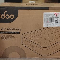 18" Queen Idoo Air Mattress **NEW***