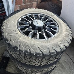 2500 CHEVY HD