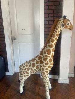 Big giraffe