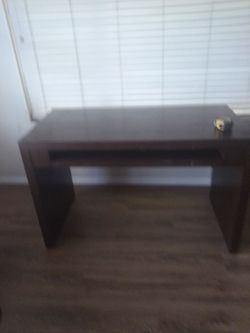 Solid wood beautiful wood desk