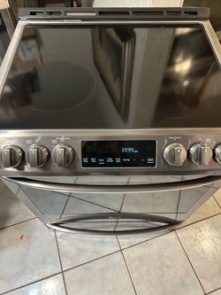 LG: Electric Stove Range 30”