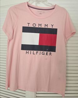 Ladies' clothes & accessories