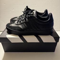 Adidas Bareda size 9 men’s shoes