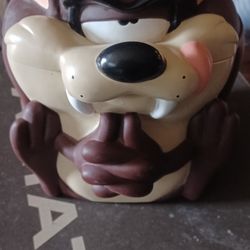 Vintage Taz Maininia Cookie Jar...pickup at my location between 19th And 34th Central Lubb area