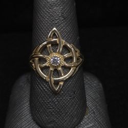 14k Gold Lady's Ring 
