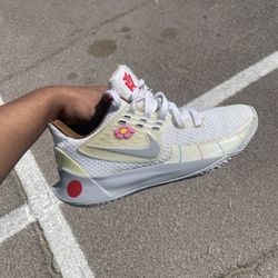 Nike Kyrie 2 Low “sandy Cheeks”