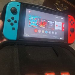 Nintendo Switch 🎮  (Includes 3 Games & Case)