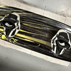 Liquid force trip 134 wakeboard