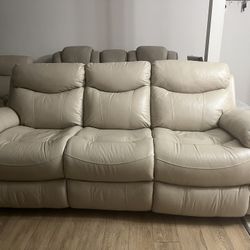 Set of 3 Leather Sofas — Quality and Distinction”