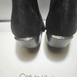 Calvin Klein Womens Black Sued Boots