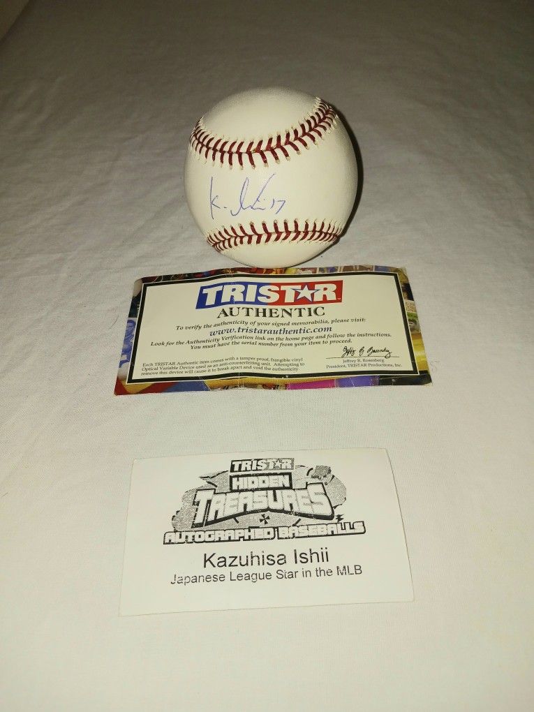 Autographed baseball by kazuhisa Ishii with c.o.a