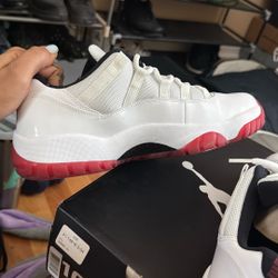Air Jordan 11 Retro Low ( Men’s 10.5)