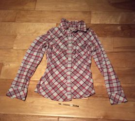 white and red plaid print sport shirt -small