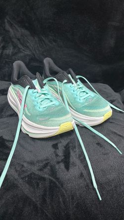 HOKA BONDI 9