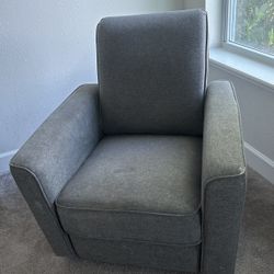 Upholstery chair 
