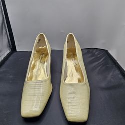 Pierre Dumas Women’s Heels