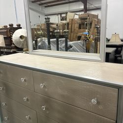 Furnitures
