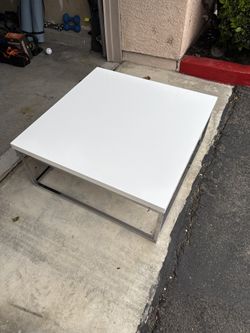 Coffee Table 35x35 Inches