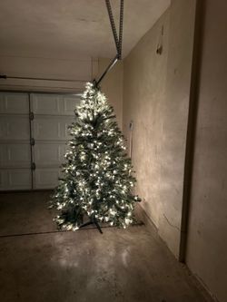 Pre-Lit Christmas Tree