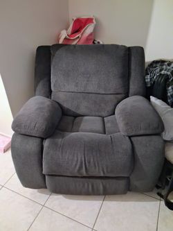 ✨️OBO✨️Quality/Soft 2pc Recliner(LazyBoy)