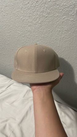Fitted hat