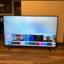 Samsung 55 in CURVED TV 8 Series 