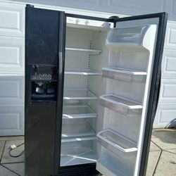 Refrigerator Ice Maker 