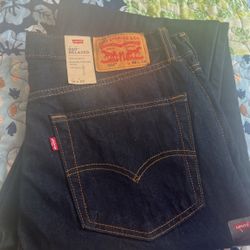 Levi & 3 Dressing Pants & 2 Shirts $45