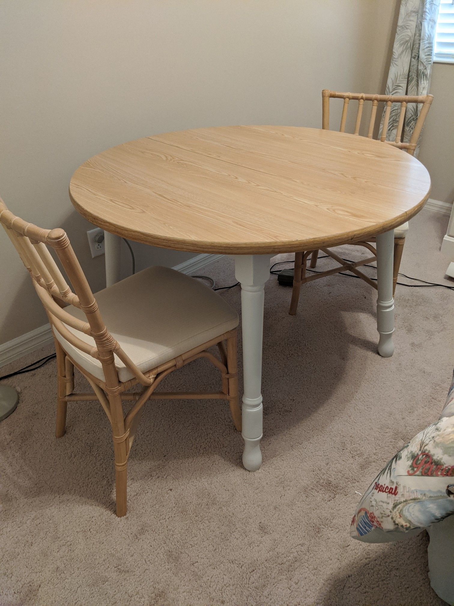 Kitchen table and 4 chairs