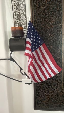 Car flags