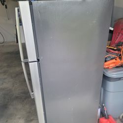 Ge Stainless Steel Refrigerator