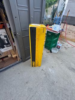 Dewalt stand
