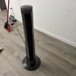 Vornado - OSCR37 Tower Fan - Black great condition