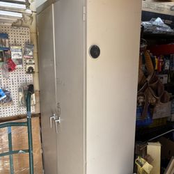 Metal Cabinet 78x 18
