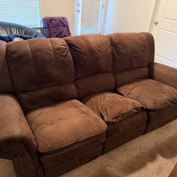 “Oversized Brown Reclining Sofa Set w/ Cup Holders – Must Go!”