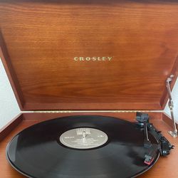 Crosley Record player With Cd Player 